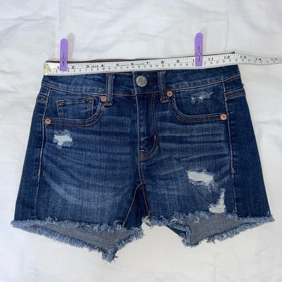 Women’s American Eagle distressed cut off midi stretchy shorts size 0 - Picture 4 of 9